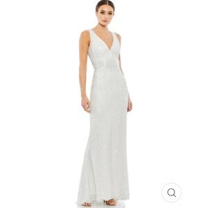 NEW Mac Duggal Sequined Sleeveless V Neck Column Gown White 4930 Size 6 Bridal